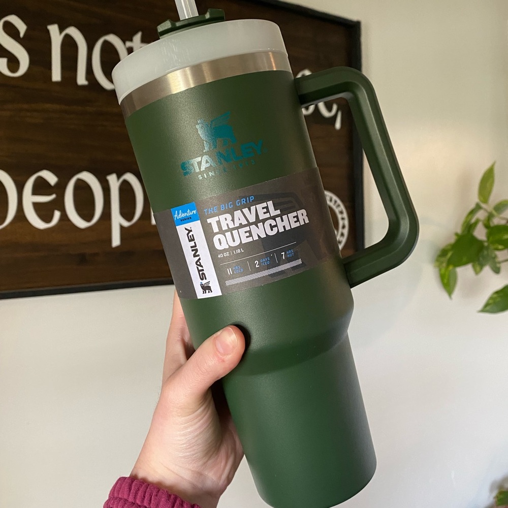 BRAND NEW Stanley Quencher Tumbler 40oz - Spirulina/Fog lid